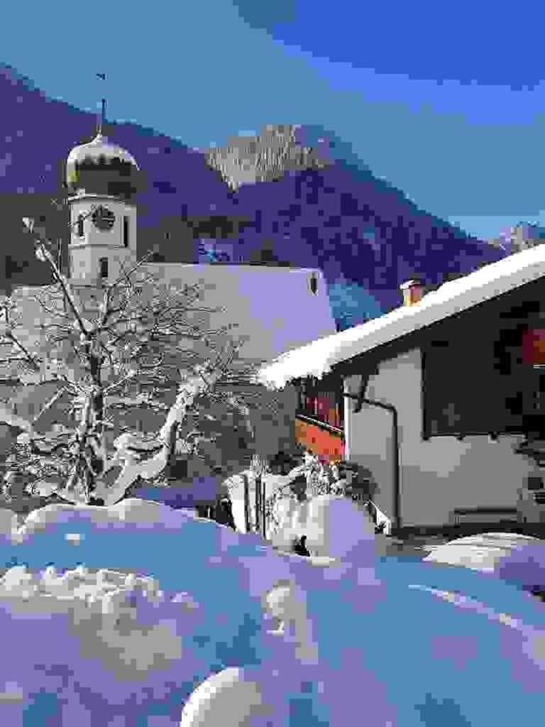 Alpasella Ferienwohnungen Sankt Gallenkirch Bagian luar foto