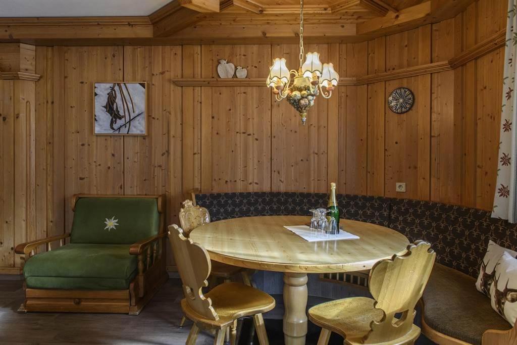 Alpasella Ferienwohnungen Sankt Gallenkirch Bagian luar foto